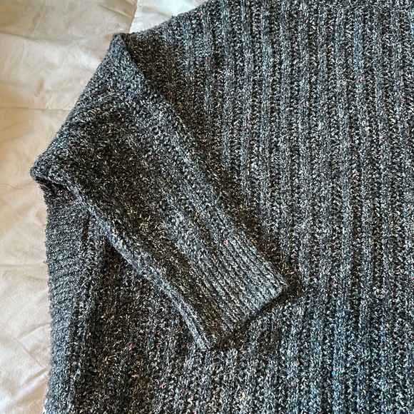 Express Sweater - Picture 2 of 6